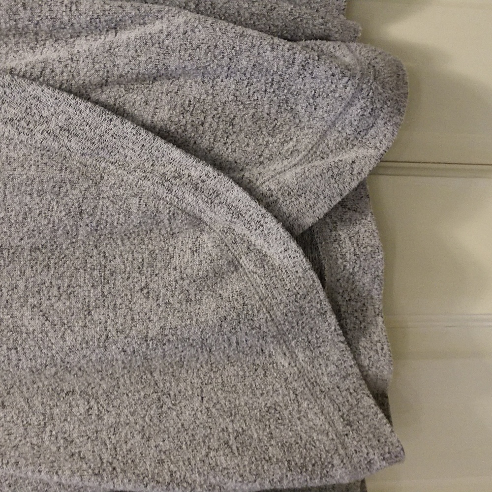 Sweater - Picture 2 of 3